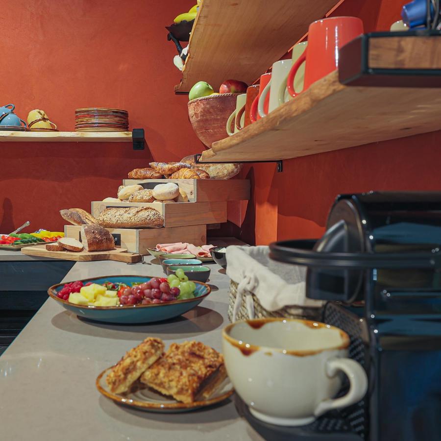 Yebo Boutique Guesthouse Съмърсет Уест Екстериор снимка