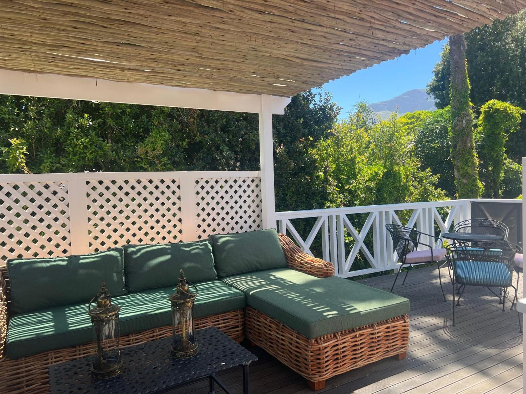 Yebo Boutique Guesthouse Съмърсет Уест Екстериор снимка